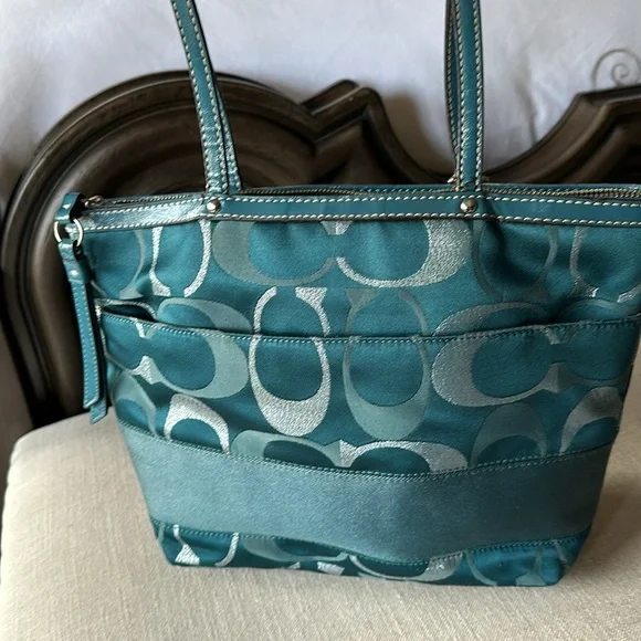 Authentic Coach Bag - Picture 3 of 8